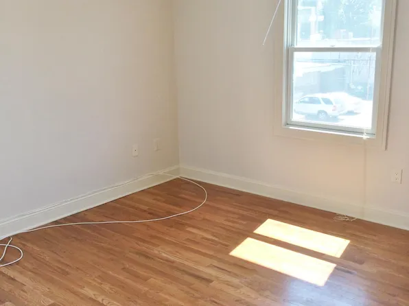 2450 Lemoine Avenue image 3 of 7