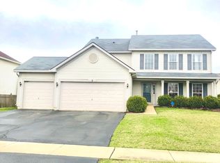 2 Franklin Ct, Bolingbrook, IL 60440