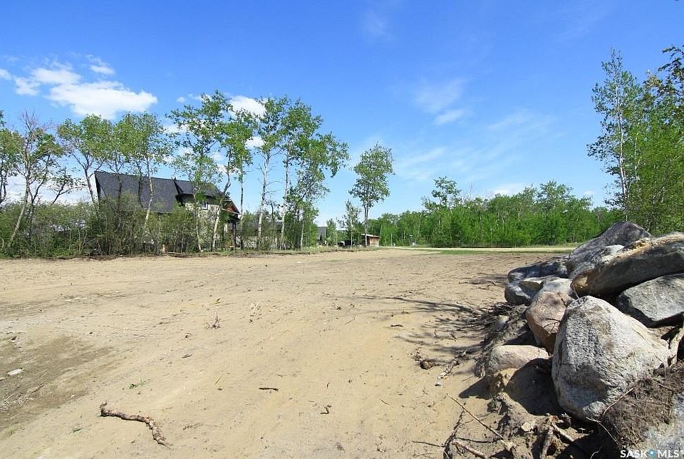 1st image of 227 Lakeside CRESCENT