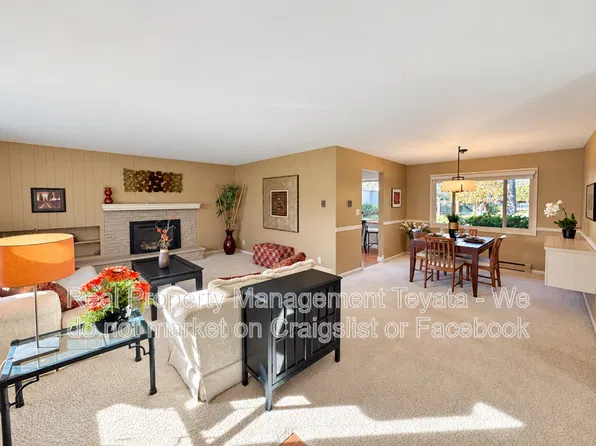 2808 Azalea Pl, Bellingham, WA 98225