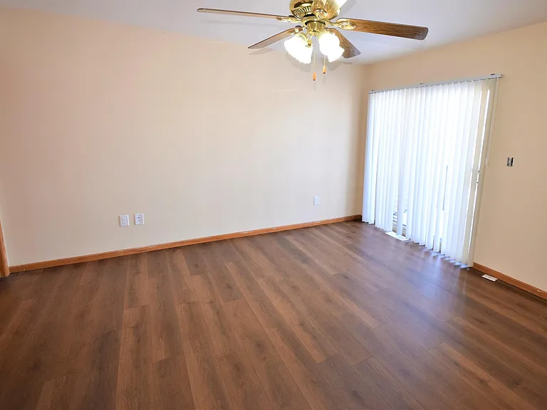 420 Preston Lane - 5 — Photo 9