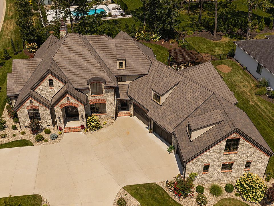 1st image of 871 E Kenmare Court