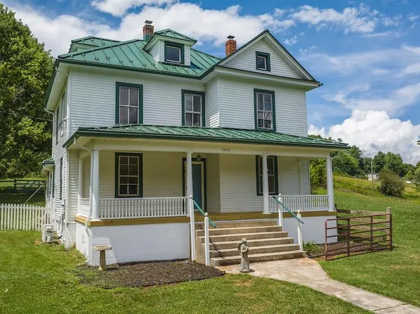 1606 Union School Rd SW, Floyd, VA 24091
