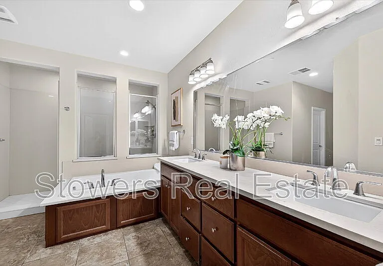 3273 Central Pkwy — Photo 13