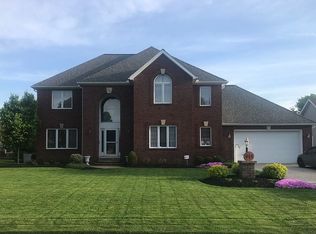 1085 Chaumont Dr, Marion, OH 43302