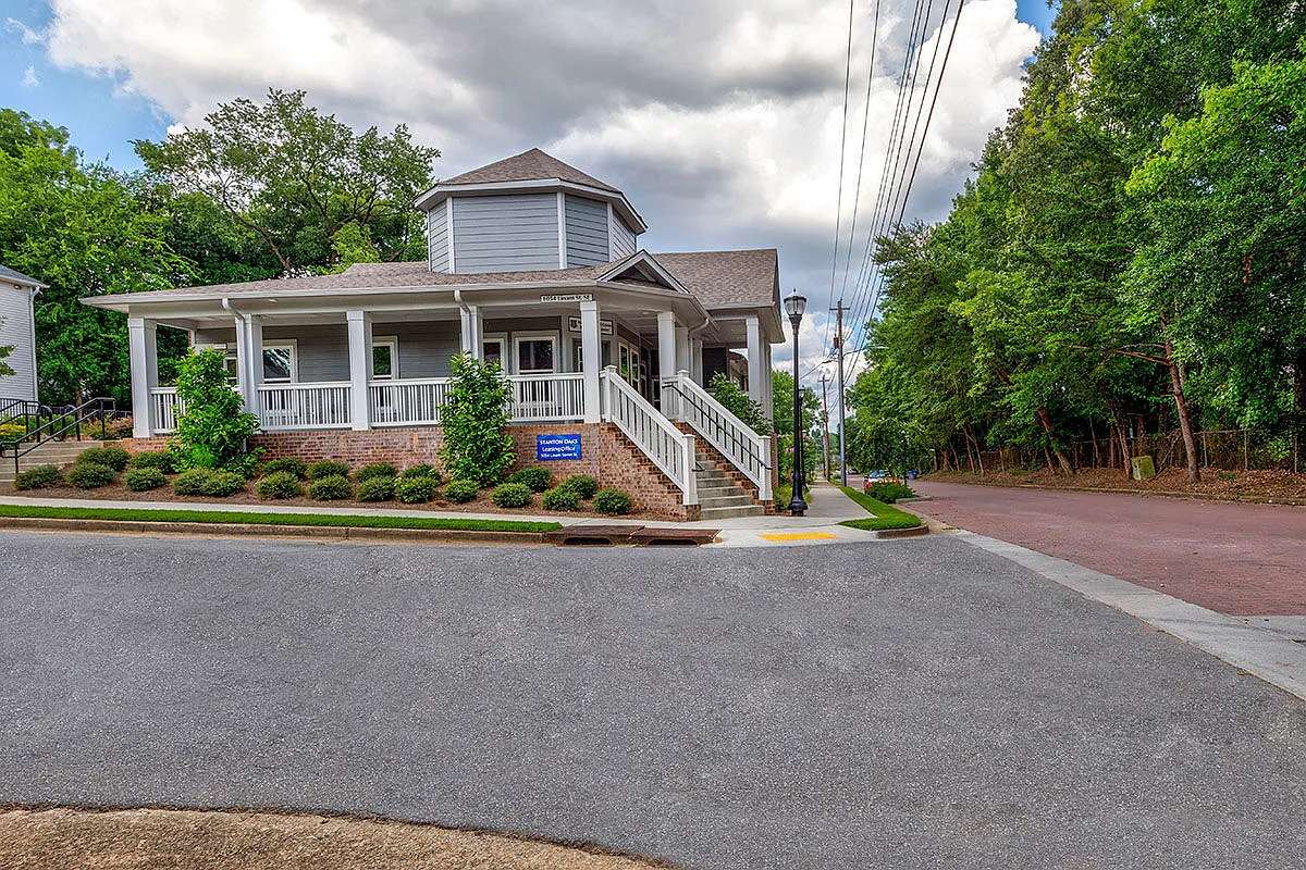 Stanton Oaks — Photo 2