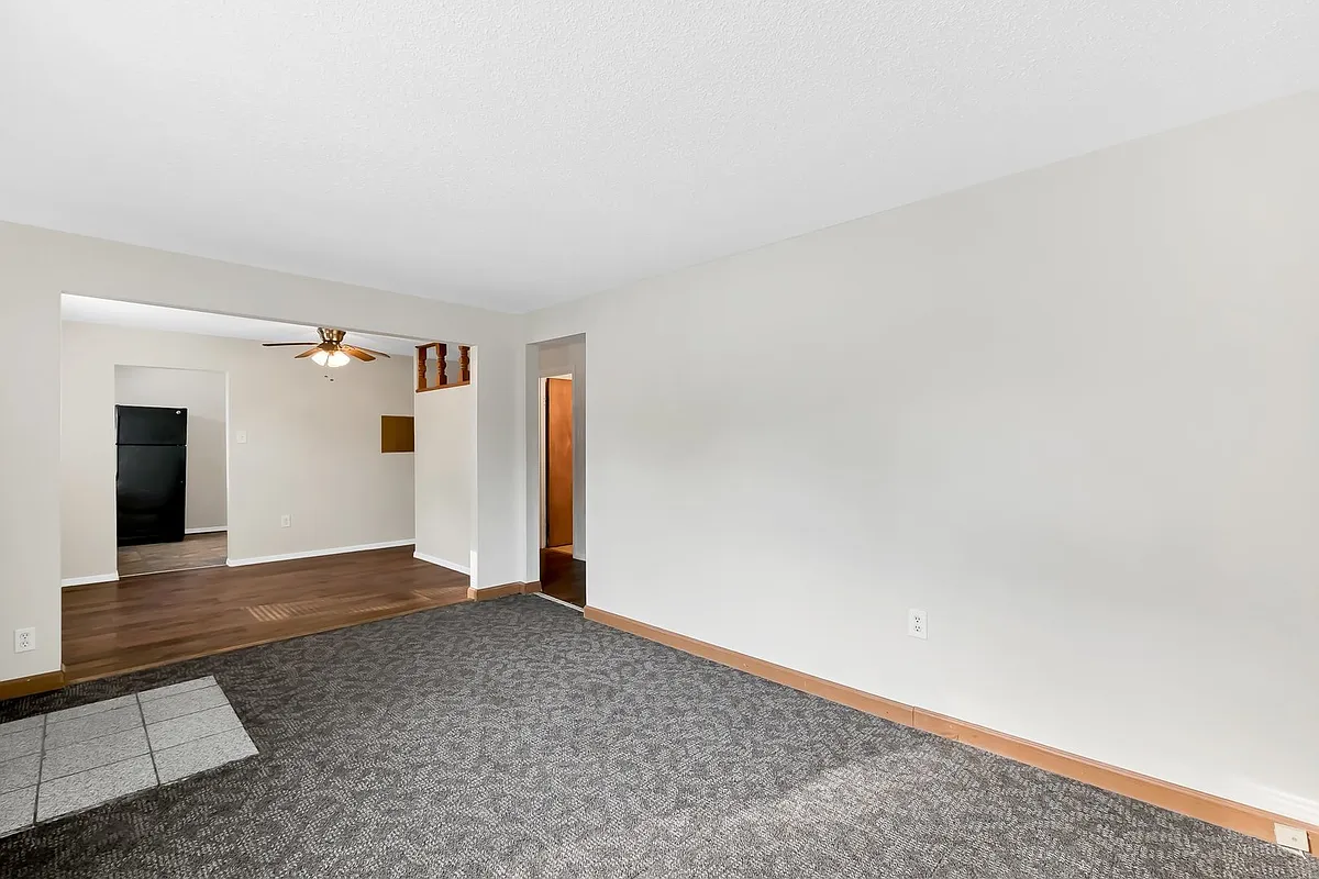 Building Photo - 265 S Harvey Ave