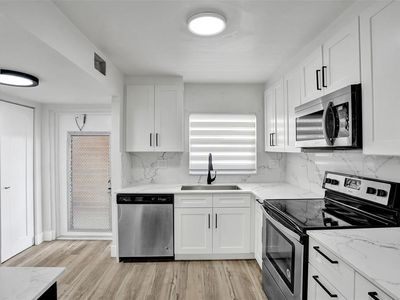 9380 Sunrise Lakes Blvd #312, Fort Lauderdale, FL, 33322