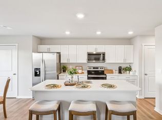 2274 SE Morningdew Dr, West Des Moines, IA 50265