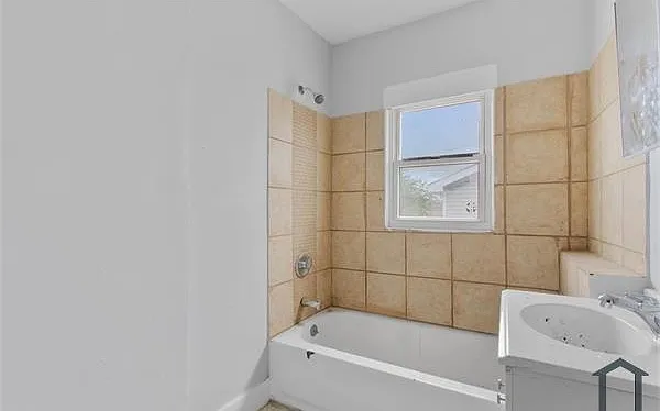 3 bed, 2256 sqft, $1,150 — Photo 4