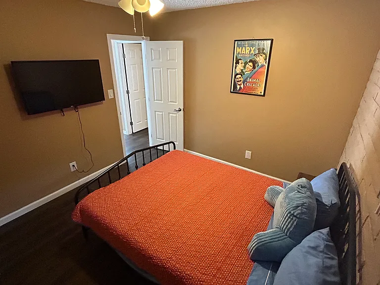455 Moser Ave #4 — Photo 6