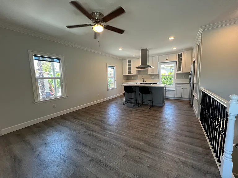 151 N Wilson Ave #6 — Photo 4