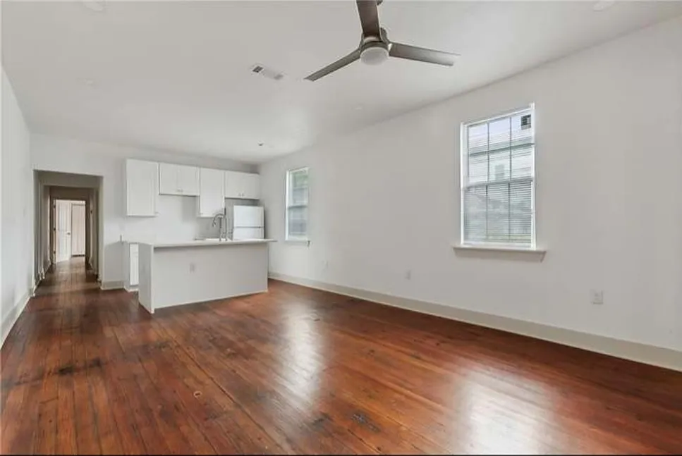2 bed, 900 sqft, $1,700 — Photo 2