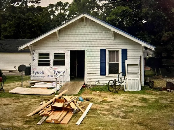 856 Lee St, Asheboro, NC 27203