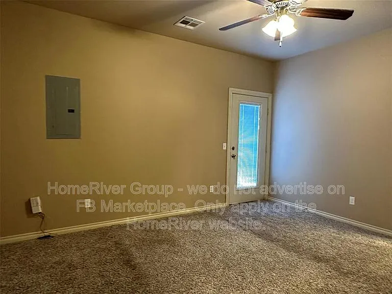 1005 SW 92nd St — Photo 6