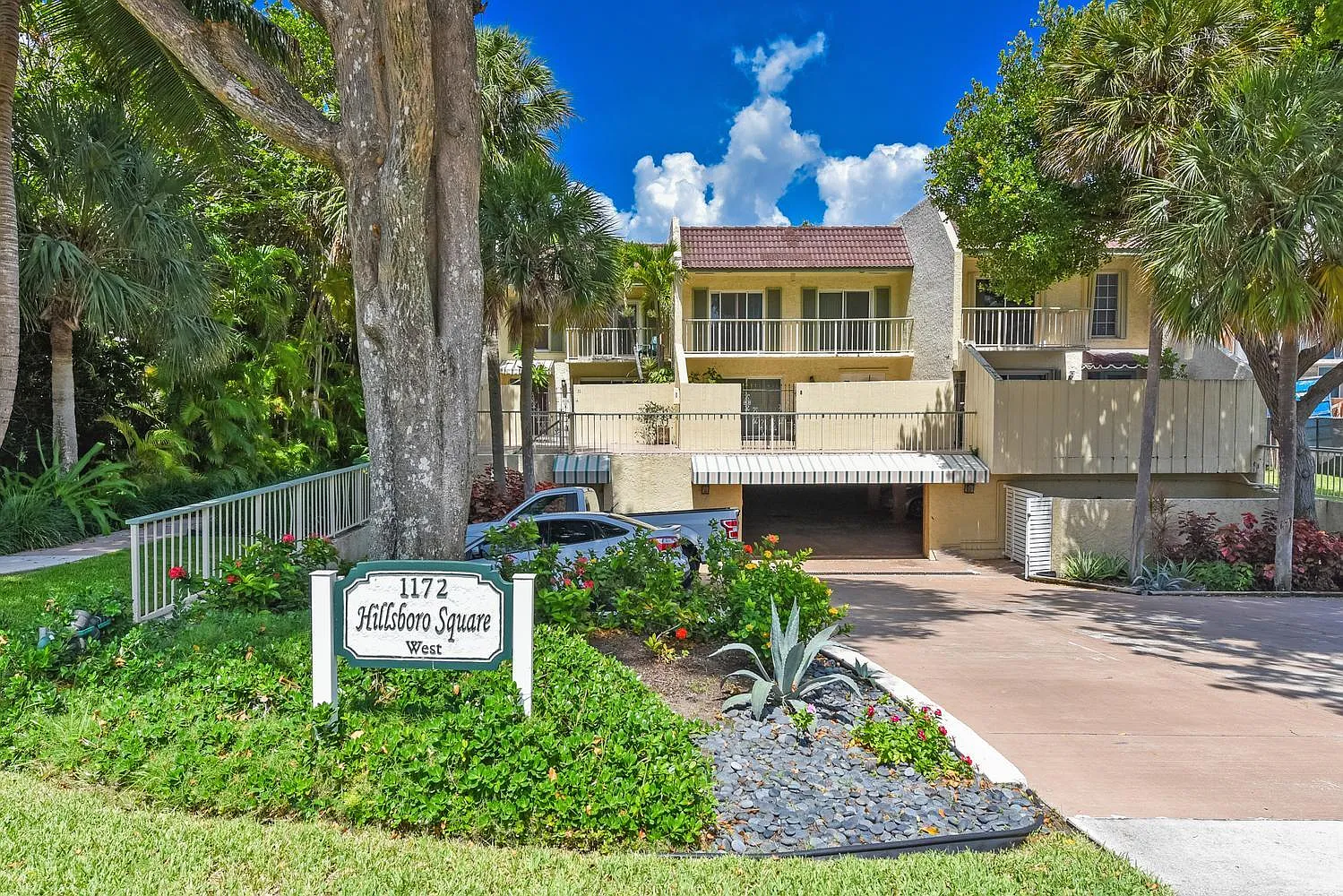 3 bed, 2.5 bath, 2840 sqft, $9,500 — Photo 4