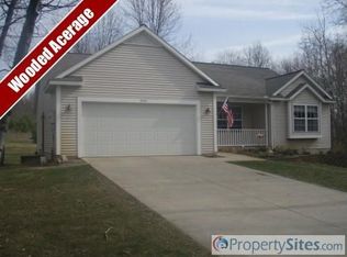 11039 Hidden Pond Dr NE, Rockford, MI