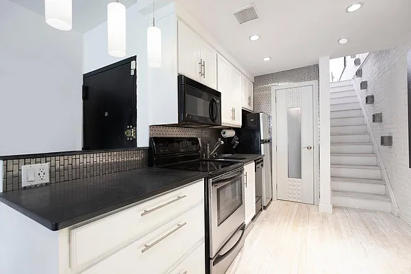 Rented by Stephen P. Wald | media 5