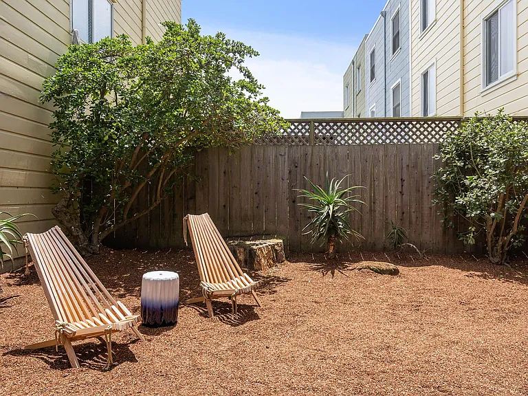 196 Jules Ave — Photo 37