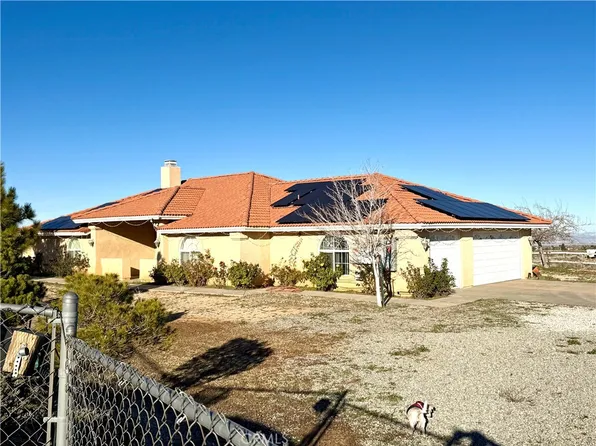 8225 Ailanthus St, Phelan, CA 92371