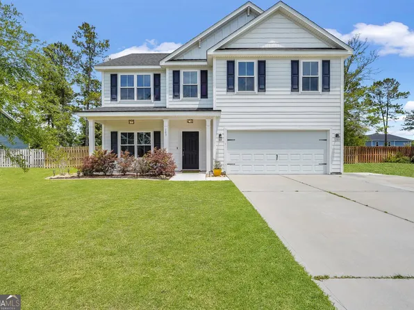 163 Whitebark Trl, Richmond Hill, GA 31324