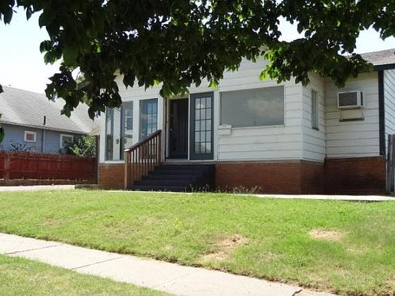 2nd image of 906 N Grant St
