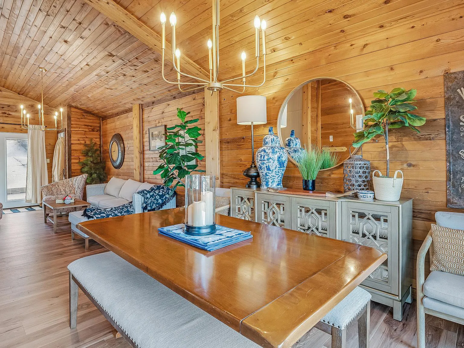6 bed, 3300 sqft, $6,500 — Photo 4