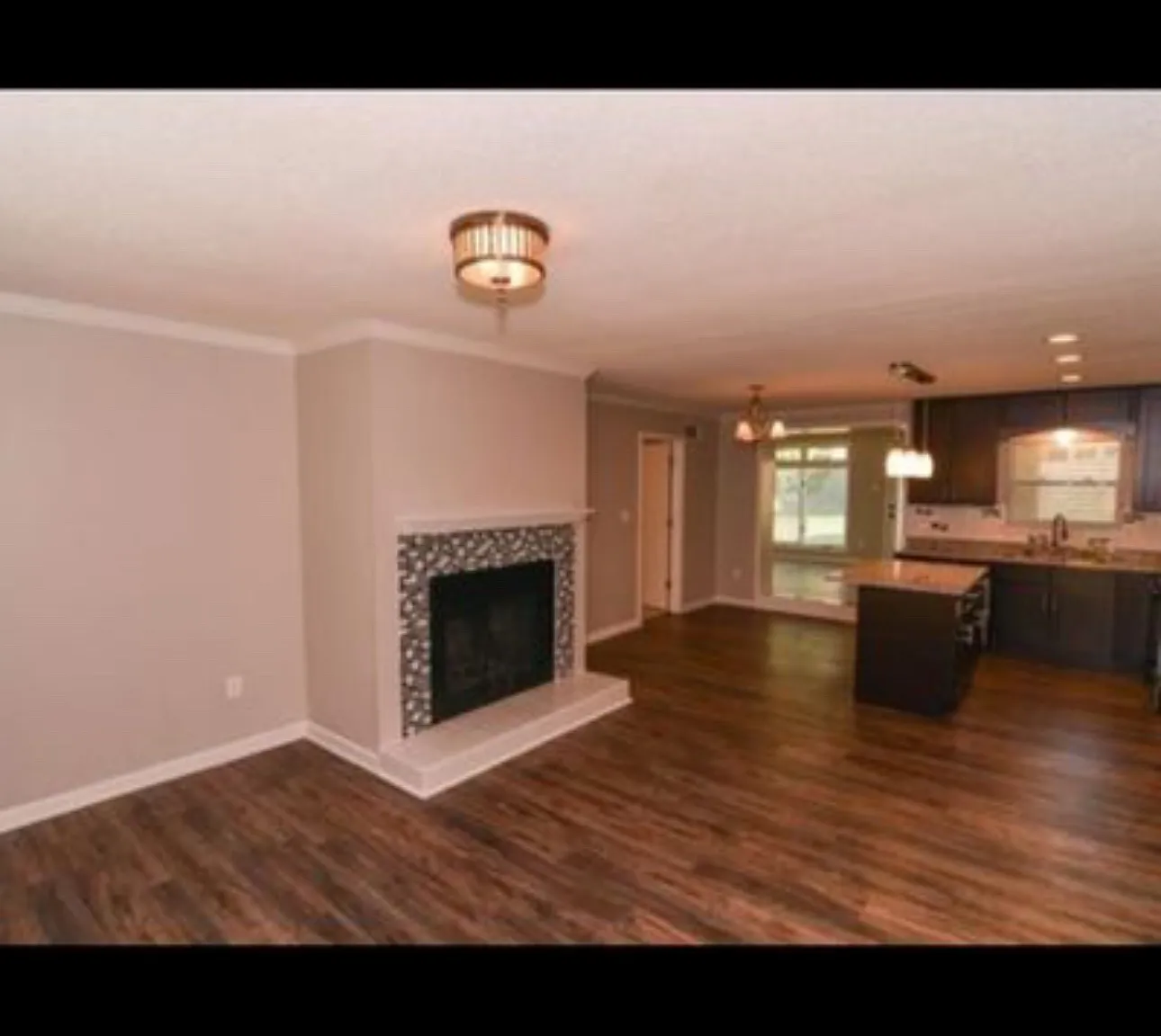 4 bed, 1563 sqft, $2,000 — Photo 3