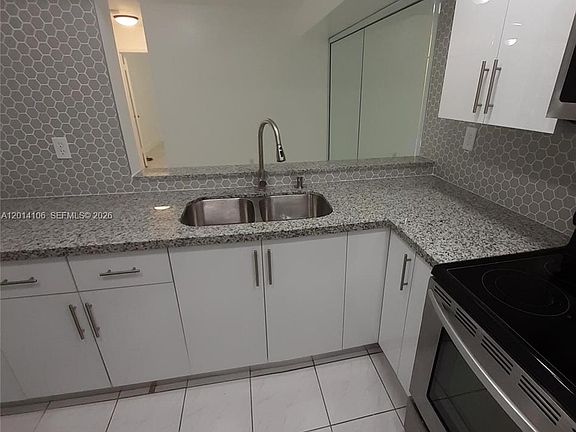 5th image of 11800 SW 18th St APT 314-4