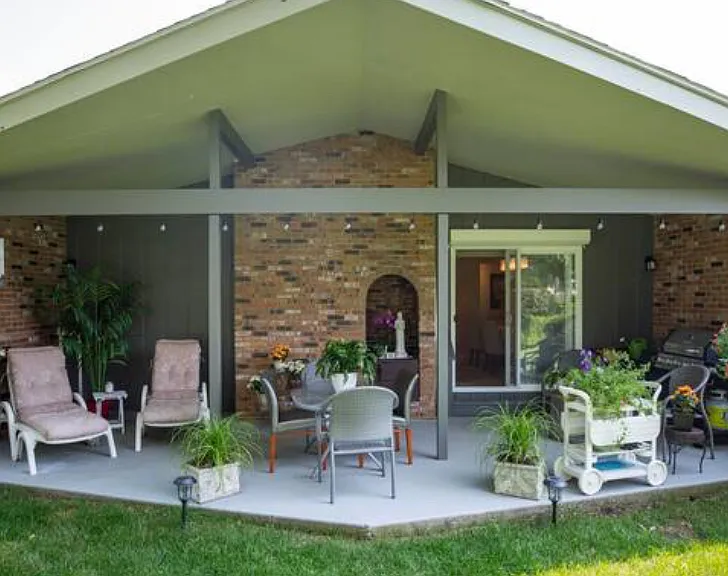 Patio, for drinks, diner and morning coffee for the birds.