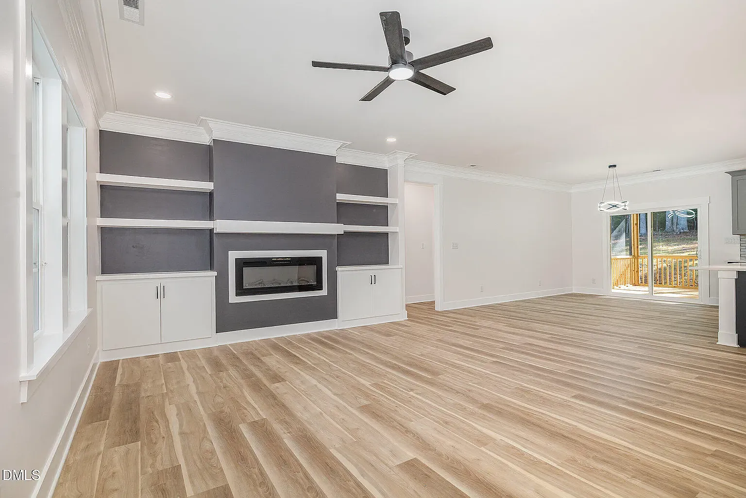 3 bed, 1703 sqft, $2,295 — Photo 3