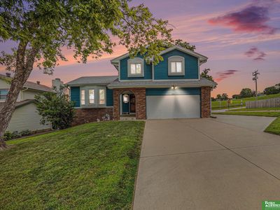 1302 Sunshine Blvd, Bellevue, NE, 68123
