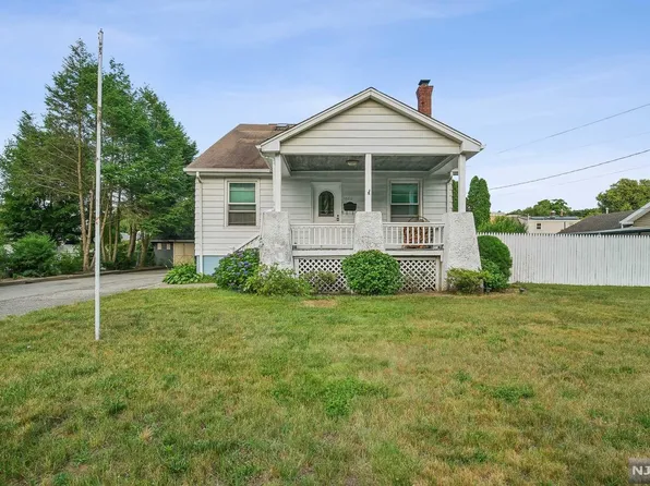 1022 Ringwood Ave, Wanaque, NJ 07465