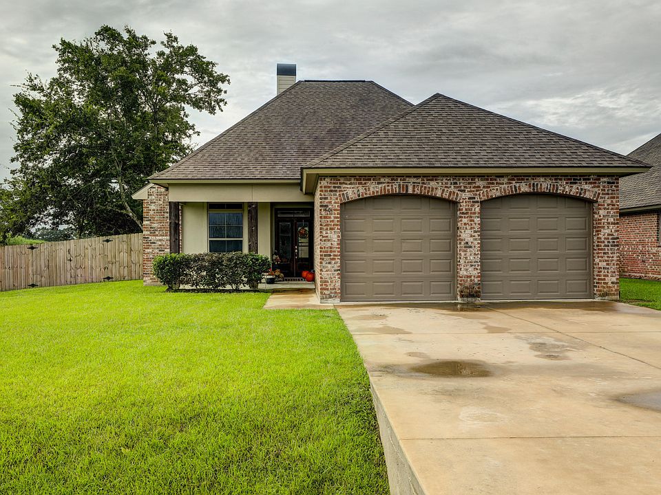 1st image of 601 Braxton Dr