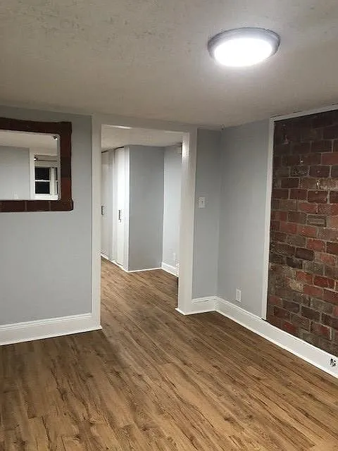 1 bed, 700 sqft, $1,900 — Photo 2