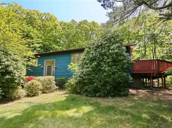 14 Orchard Court, Chestnut Ridge, NY 10977