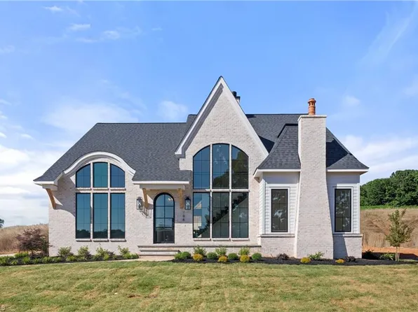 786 Royal Jasmine Ct, Winston Salem, NC 27106