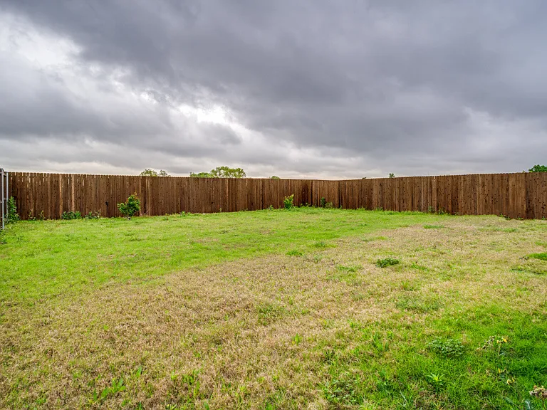 4913 Sagerun Dr — Photo 21