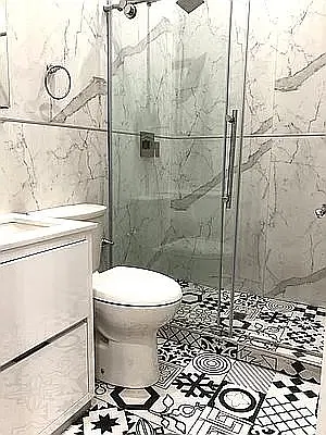 Bathroom, photo 1