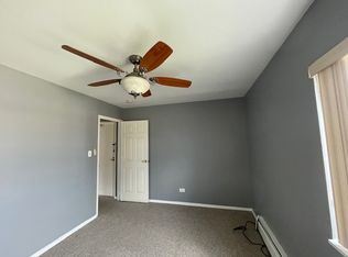 361 W Hawthorne Cir APT 5, Mount Prospect, IL 60056