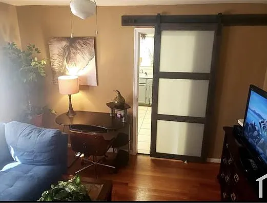 3 bed, 1100 sqft, $1,900 — Photo 4
