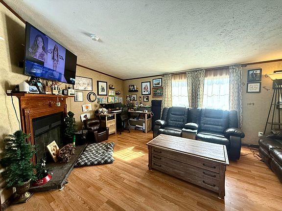 4th image of 347 Cold Springs Rd