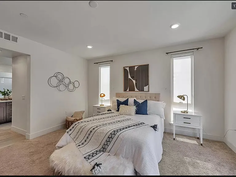 421 Vineyard Ave #21 — Photo 8