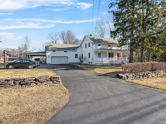 2nd image of 2 Pine Tree Road