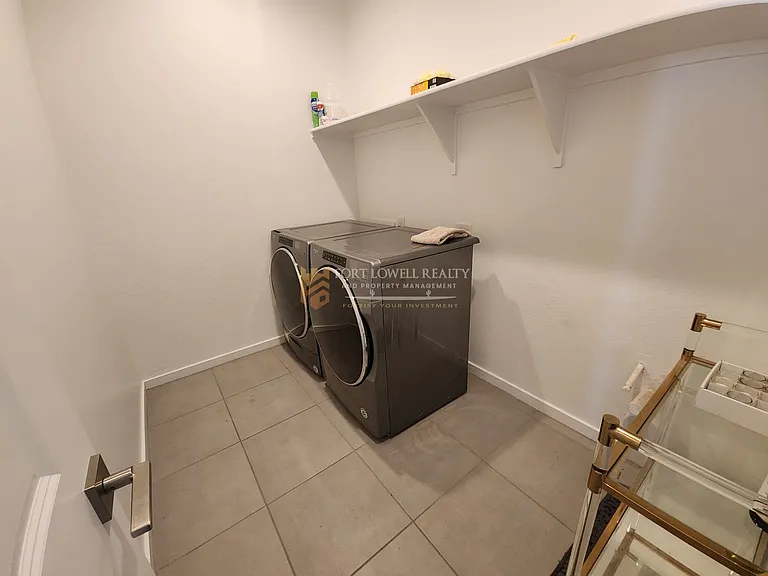 4208 S 68th Dr — Photo 17