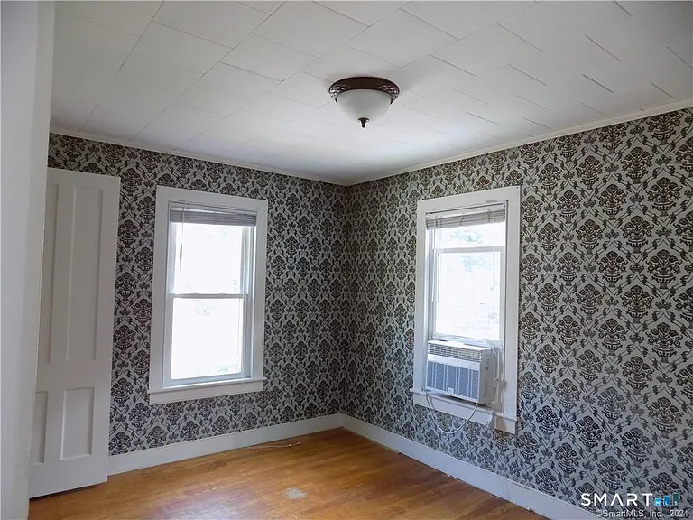 68 Milwaukee Ave — Photo 11