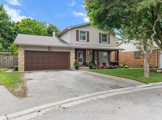 92 Salem Ct, London, ON N6K 1S9