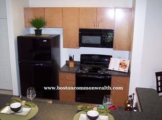 21 Overlook Ridge Ter UNIT 222, Revere, MA 02151