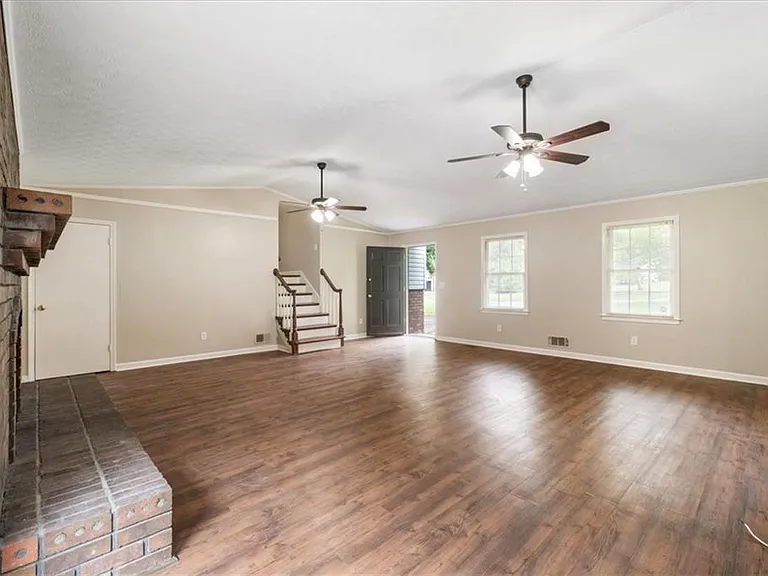 5146 Bramblewood Dr — Photo 9