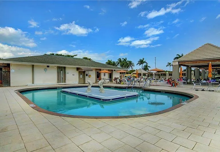 2501 Antigua Ter #D1 — Photo 38